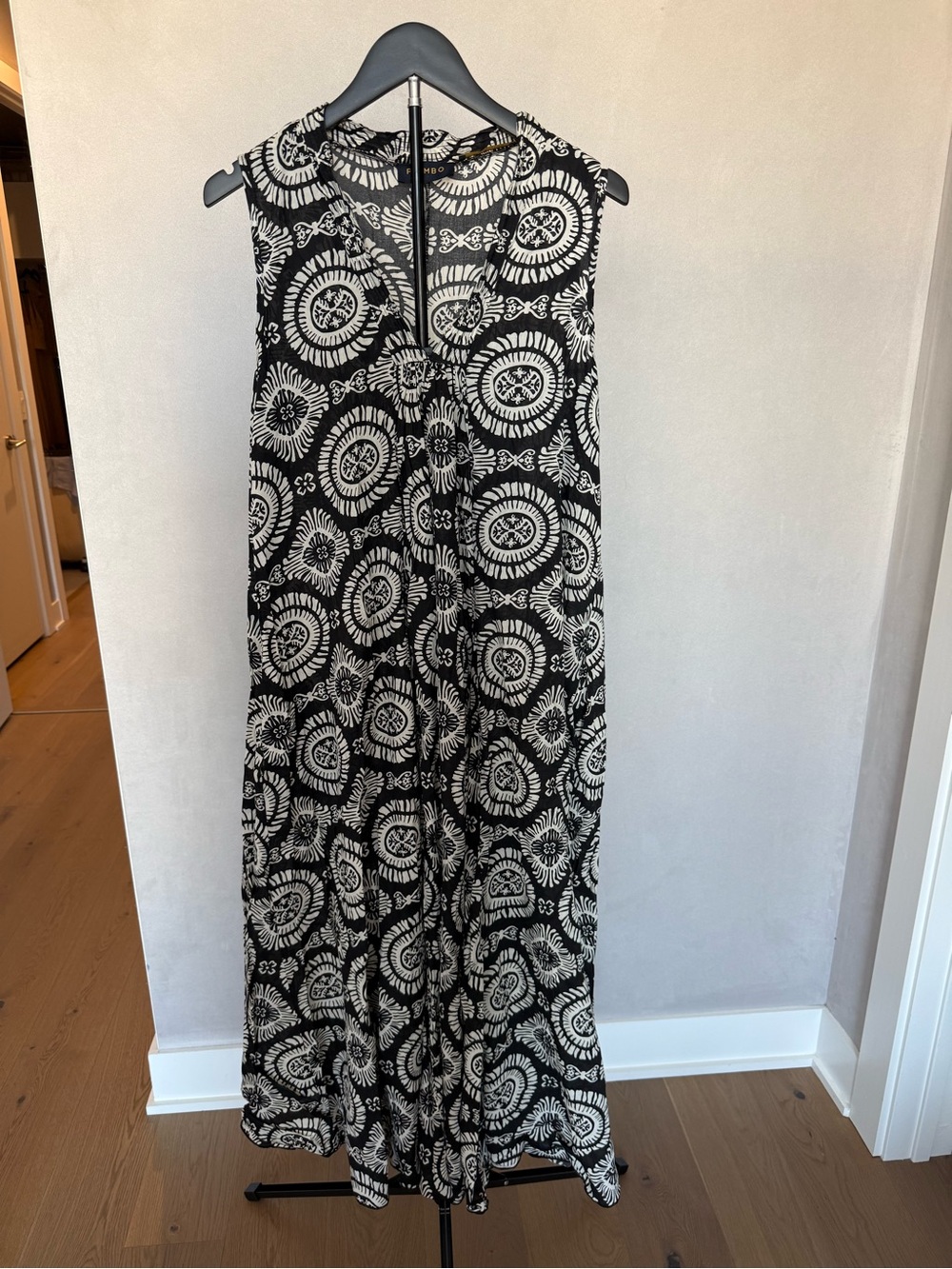 Piombo Black & White Printed Sleeveless Cotton Dress